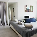 Hbhall Skyline Apartment